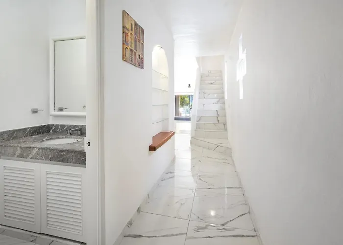 Casa Con Vista A La Marina, A Unos Pasos De La Playa